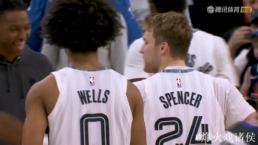 斯潘塞三分再发威，灰熊末节狂飙20分领先